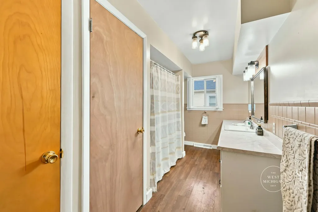 580 West Street Muskegon Charter Township MI 49442