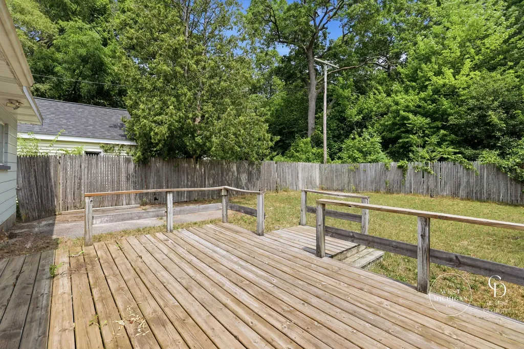 580 West Street Muskegon Charter Township MI 49442
