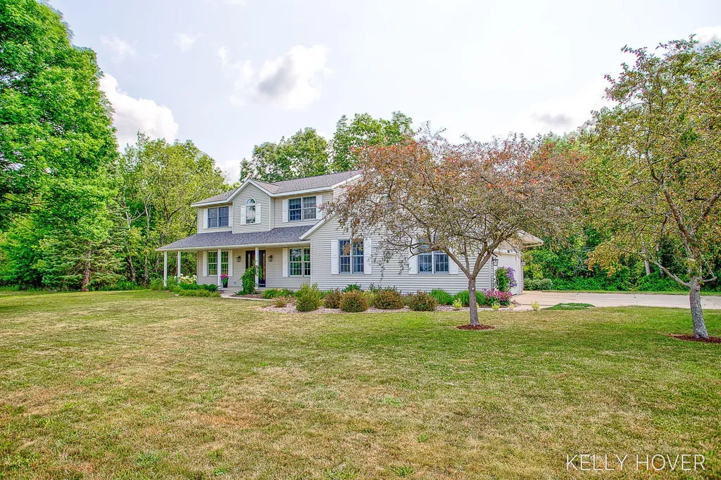 3686 Whitetail Trail Tallmadge Charter Township MI 49435