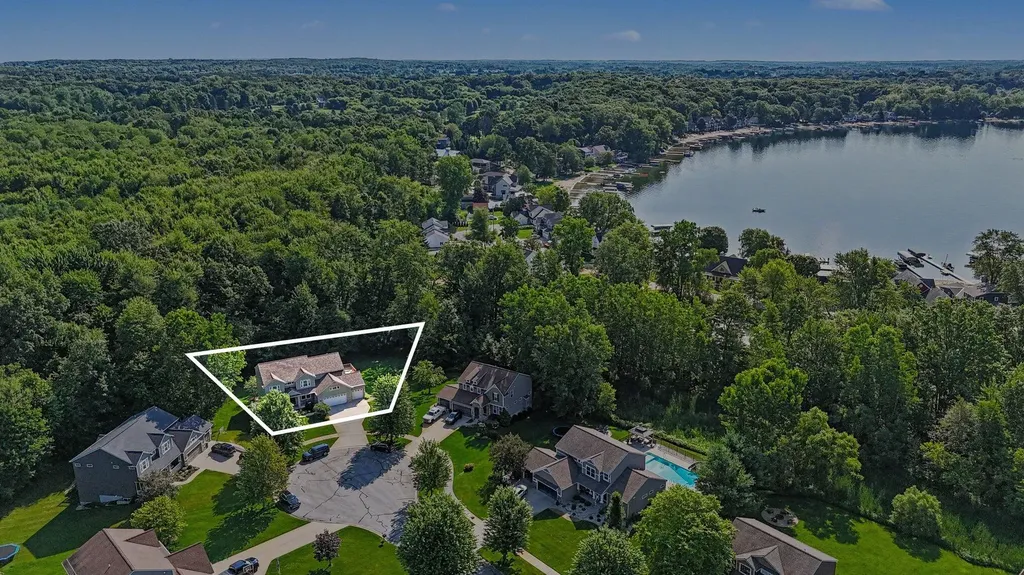 7342 Silver Meadow Drive NE Cannon Township MI 49341