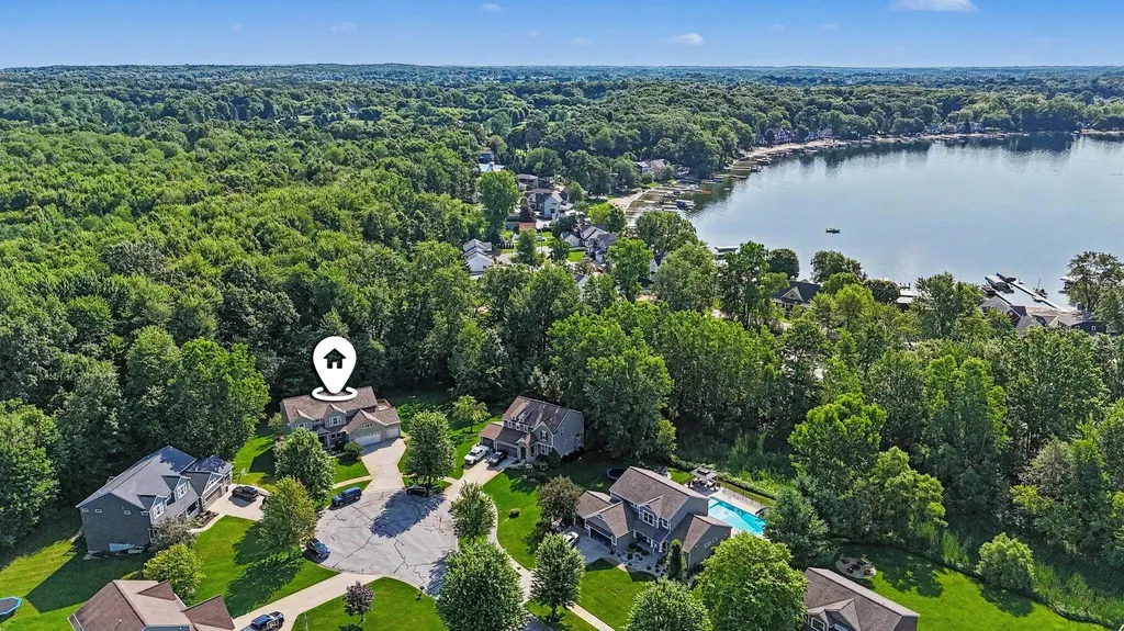 7342 Silver Meadow Drive NE Cannon Township MI 49341