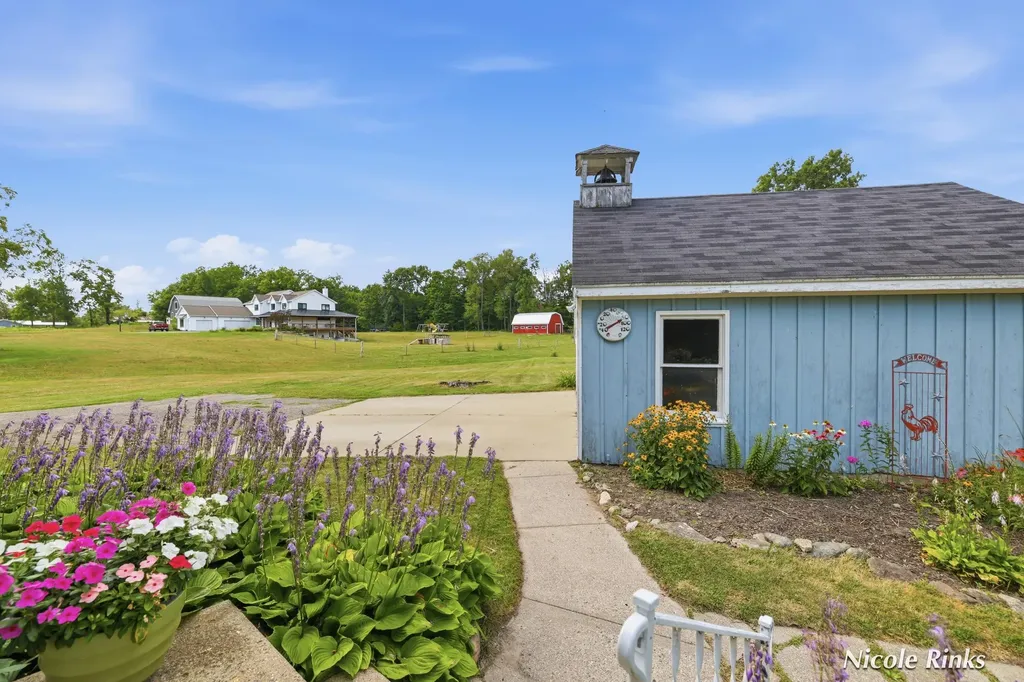 10887 60th Street SE Lowell Charter Township MI 49302
