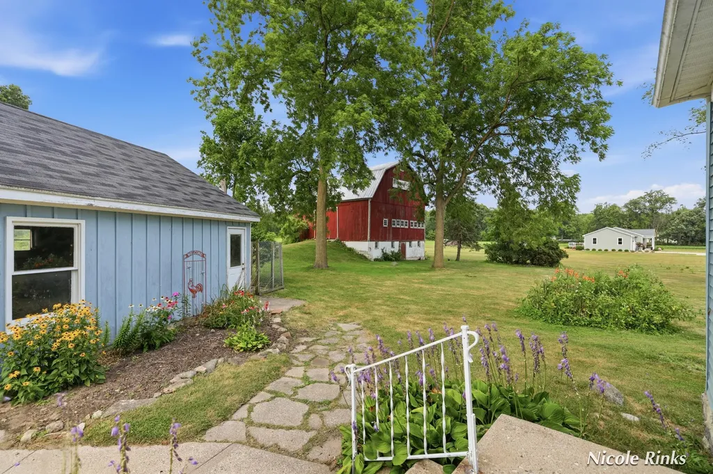 10887 60th Street SE Lowell Charter Township MI 49302