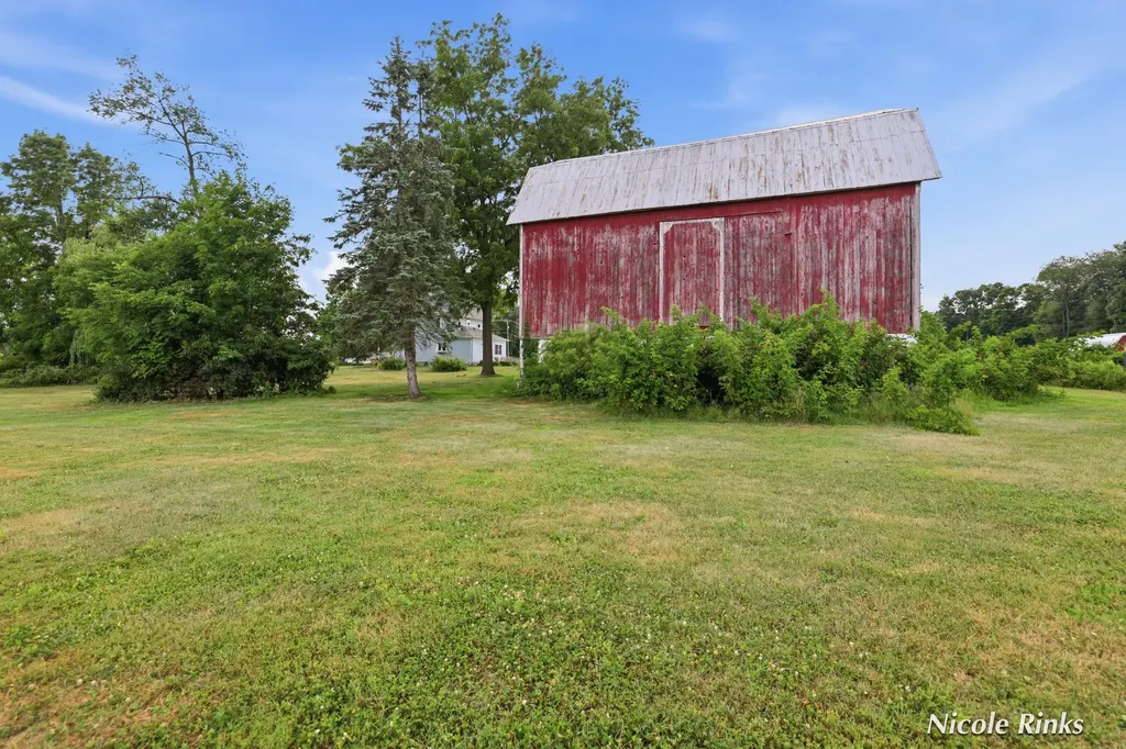 10887 60th Street SE Lowell Charter Township MI 49302