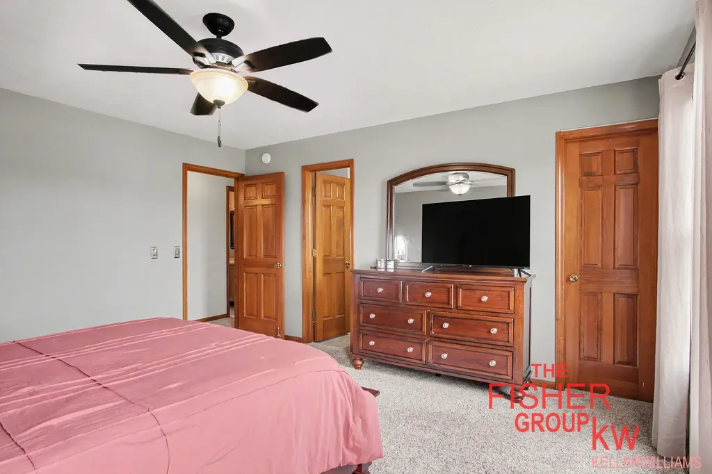 5434 Discovery Drive SE Kentwood City MI 49508
