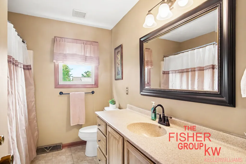 5434 Discovery Drive SE Kentwood City MI 49508