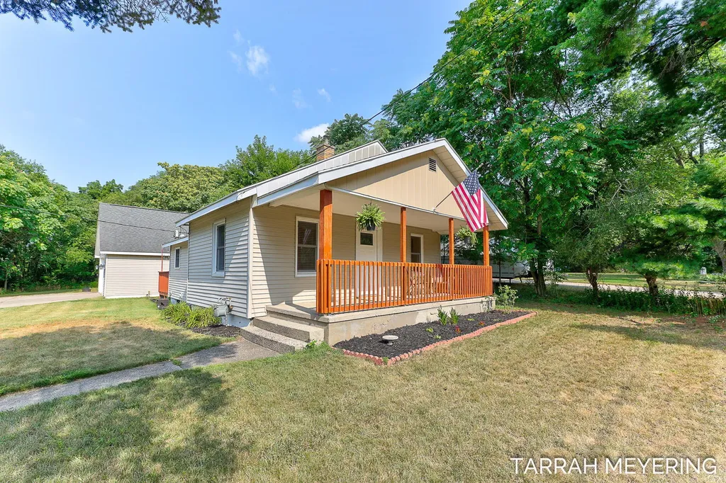 3225 Gladiola Avenue SW Wyoming City MI 49519