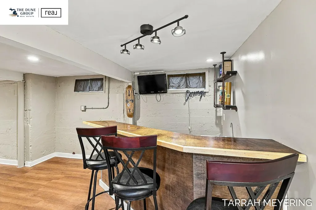 3225 Gladiola Avenue SW Wyoming City MI 49519