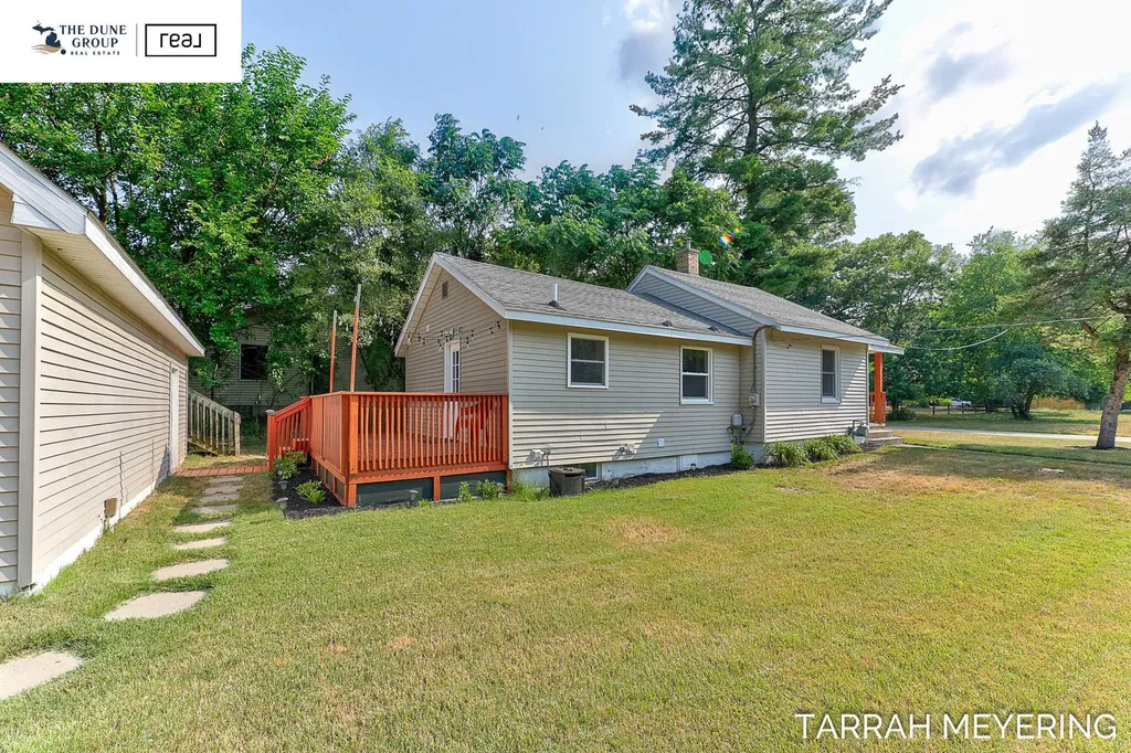 3225 Gladiola Avenue SW Wyoming City MI 49519