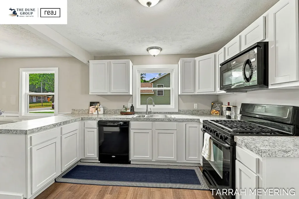 3225 Gladiola Avenue SW Wyoming City MI 49519