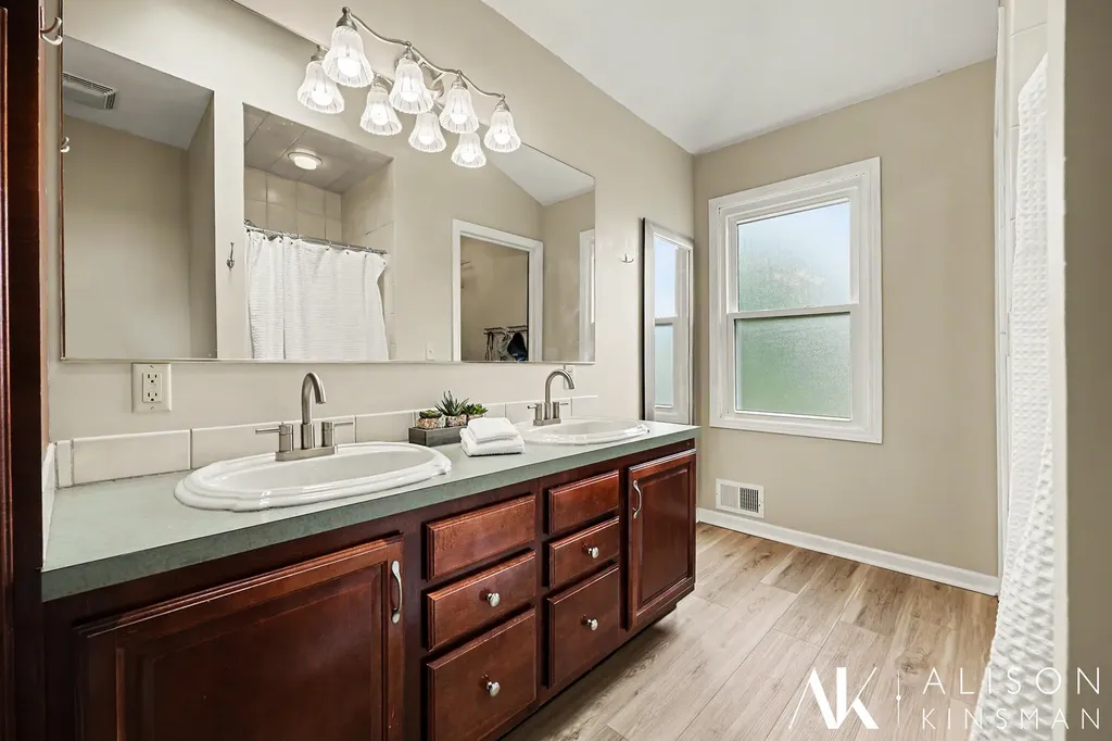 6150 Viewpoint Drive NE Plainfield Charter Township MI 49306