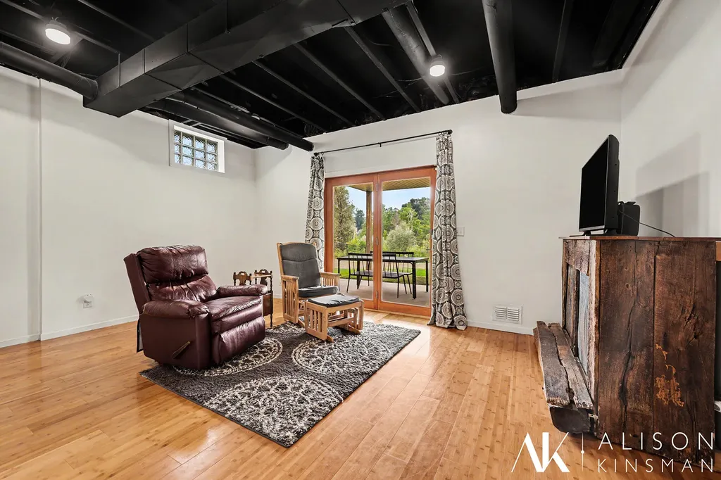 6150 Viewpoint Drive NE Plainfield Charter Township MI 49306