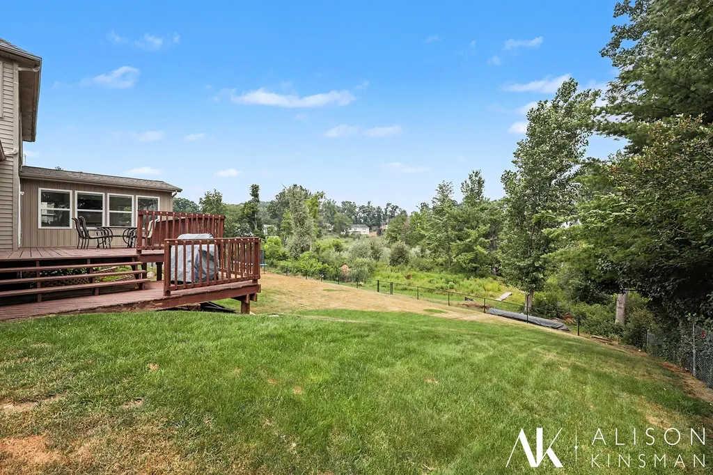 6150 Viewpoint Drive NE Plainfield Charter Township MI 49306