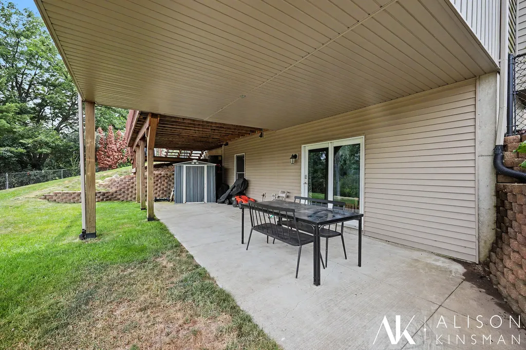 6150 Viewpoint Drive NE Plainfield Charter Township MI 49306