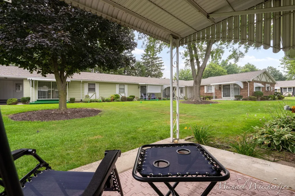 961 Andover Court SE Kentwood City MI 49508