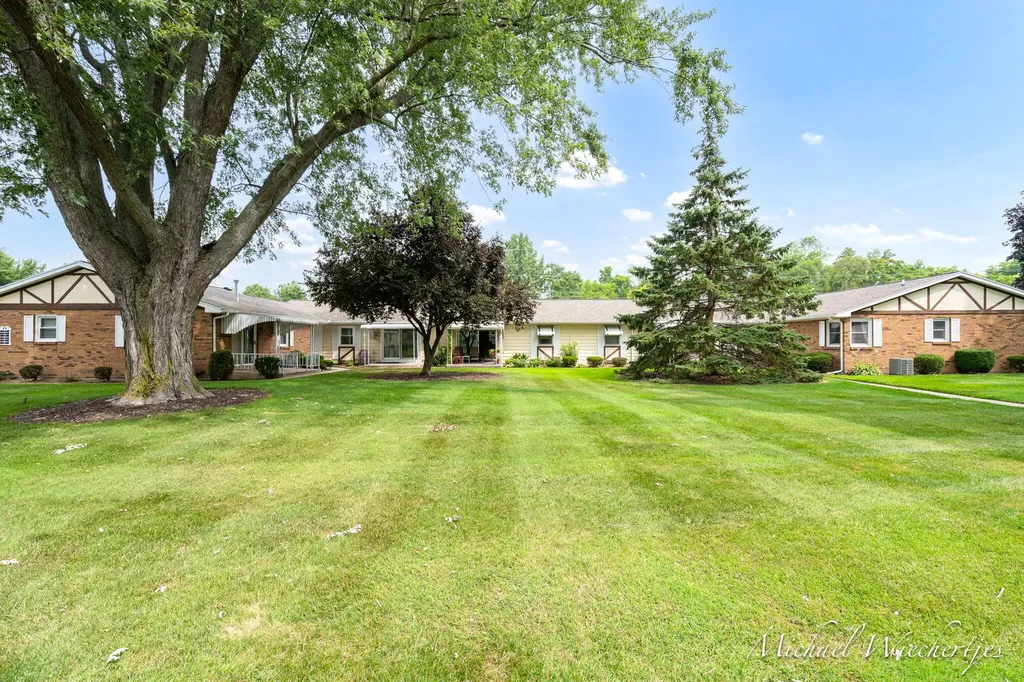 961 Andover Court SE Kentwood City MI 49508