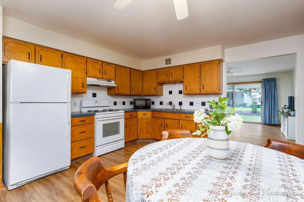 961 Andover Court SE Kentwood City MI 49508