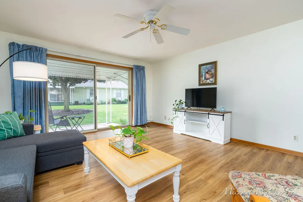 961 Andover Court SE Kentwood City MI 49508
