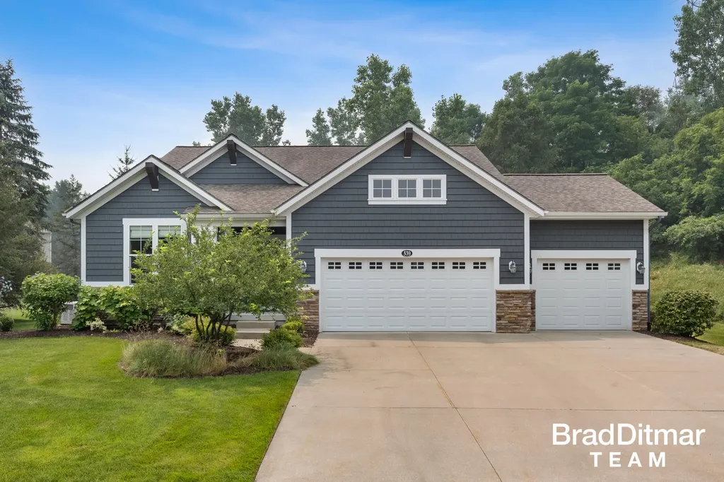 539 W Abbey Mill Drive SE Ada Township MI 49301