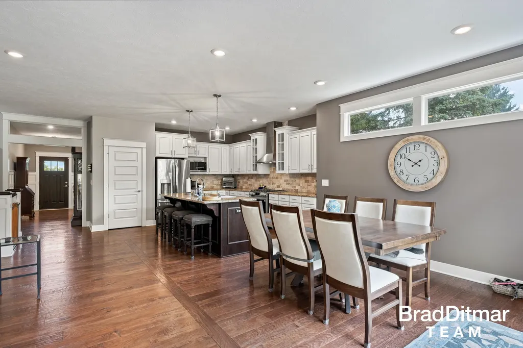 539 W Abbey Mill Drive SE Ada Township MI 49301