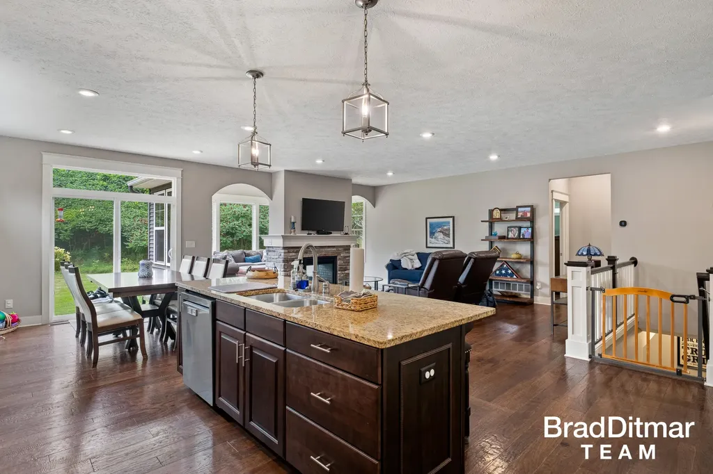 539 W Abbey Mill Drive SE Ada Township MI 49301