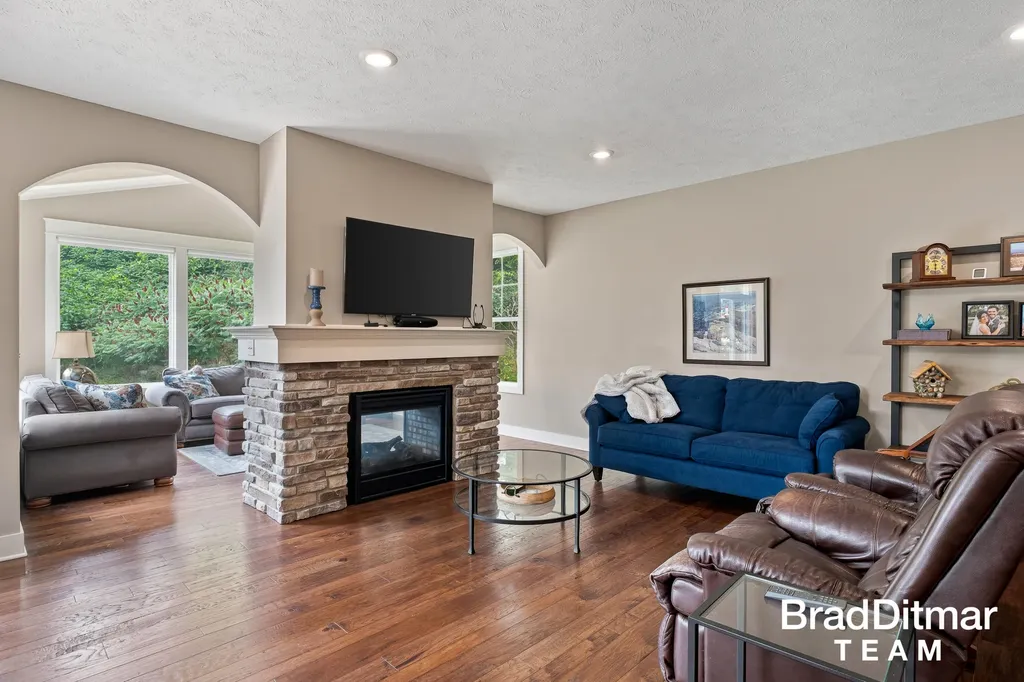 539 W Abbey Mill Drive SE Ada Township MI 49301