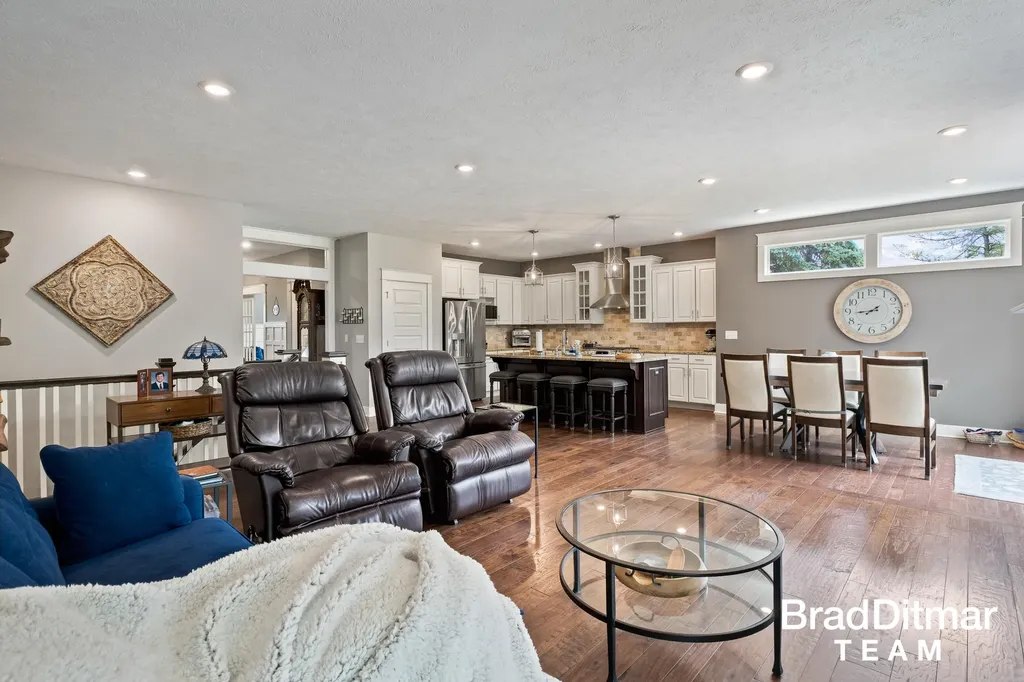 539 W Abbey Mill Drive SE Ada Township MI 49301