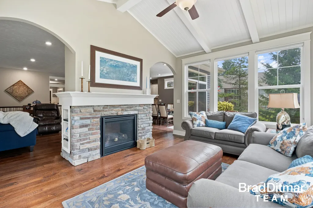 539 W Abbey Mill Drive SE Ada Township MI 49301