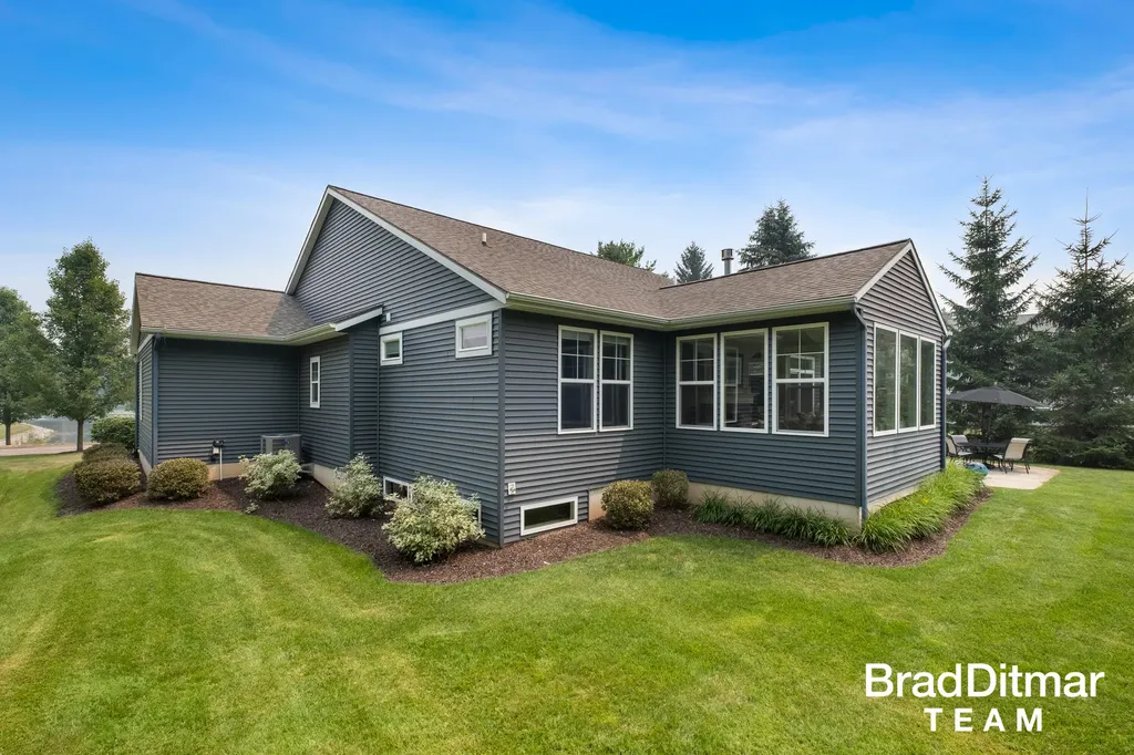 539 W Abbey Mill Drive SE Ada Township MI 49301