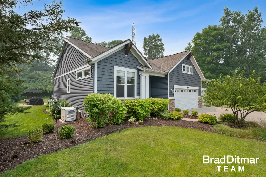 539 W Abbey Mill Drive SE Ada Township MI 49301