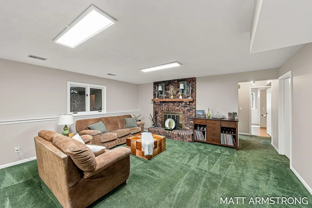 7070 Rolling Hills Drive Georgetown Charter Township MI 49426
