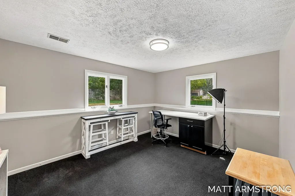 7070 Rolling Hills Drive Georgetown Charter Township MI 49426