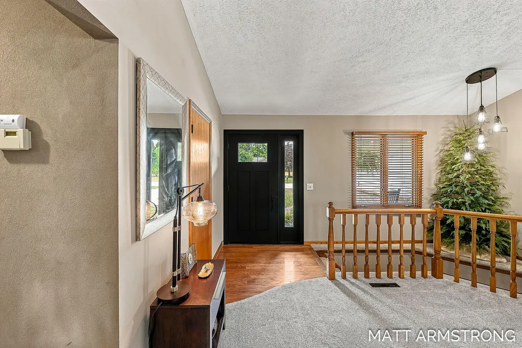 7070 Rolling Hills Drive Georgetown Charter Township MI 49426