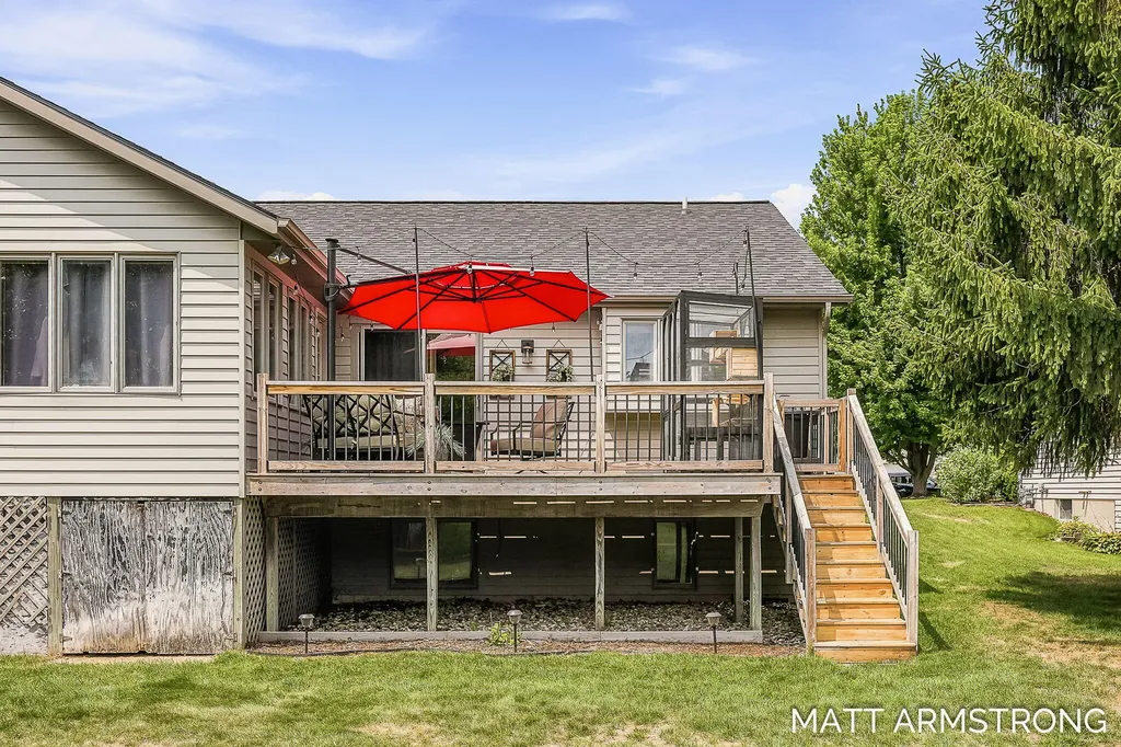 7070 Rolling Hills Drive Georgetown Charter Township MI 49426