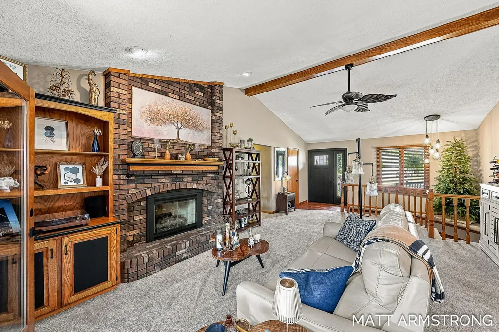 7070 Rolling Hills Drive Georgetown Charter Township MI 49426