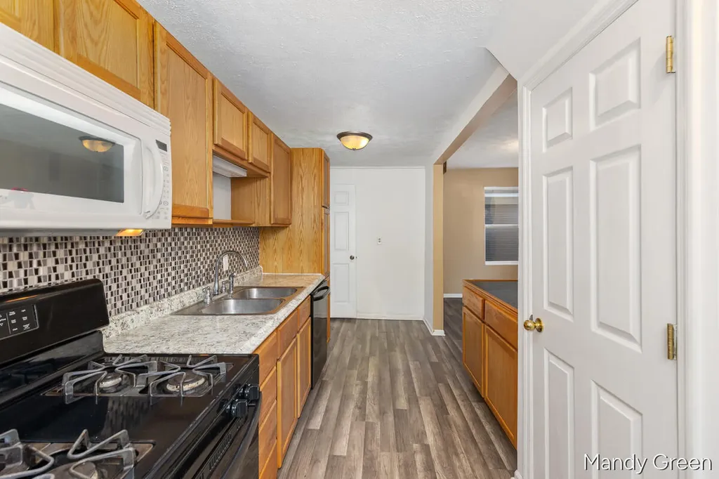 212 S Smith Street Greenville City MI 48838