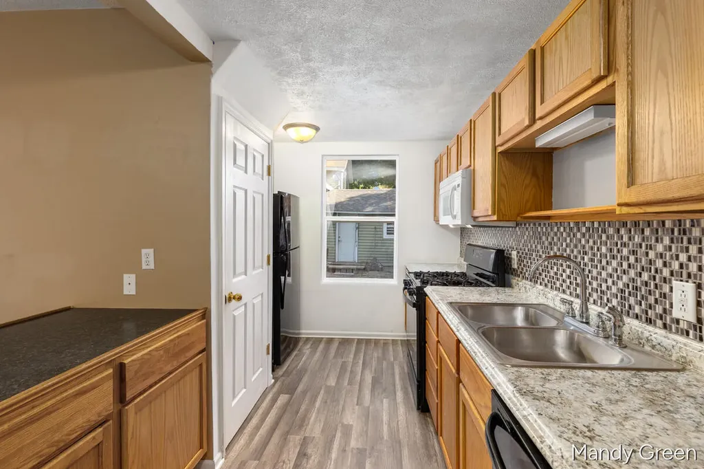 212 S Smith Street Greenville City MI 48838
