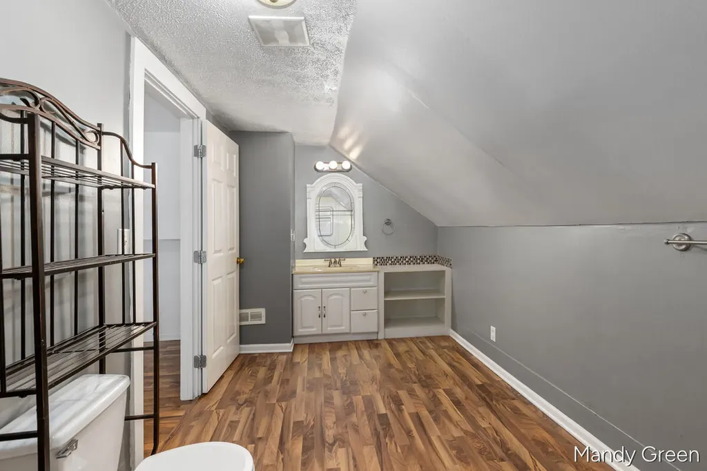 212 S Smith Street Greenville City MI 48838