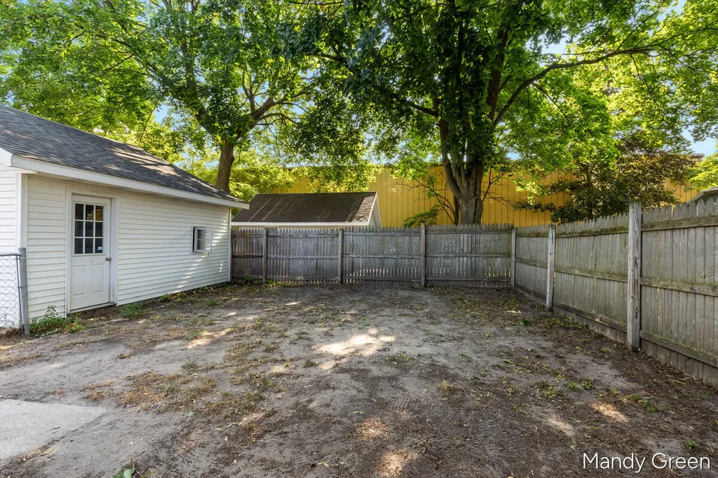 212 S Smith Street Greenville City MI 48838