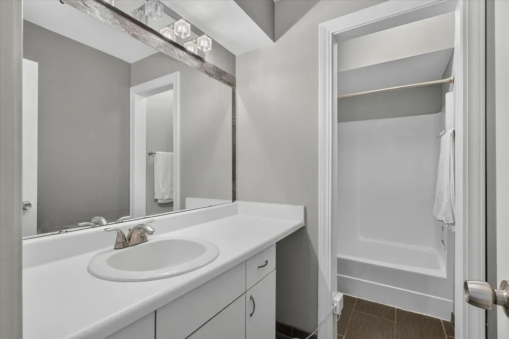 2437 Hampton Court SE Kentwood City MI 49546