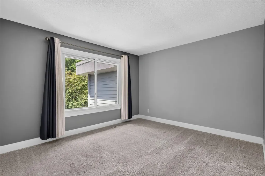 2437 Hampton Court SE Kentwood City MI 49546