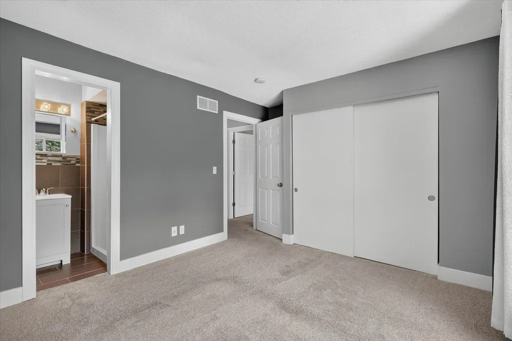 2437 Hampton Court SE Kentwood City MI 49546