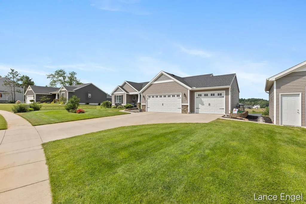 11797 Crystal Ridge Drive NE Algoma Township MI 49345