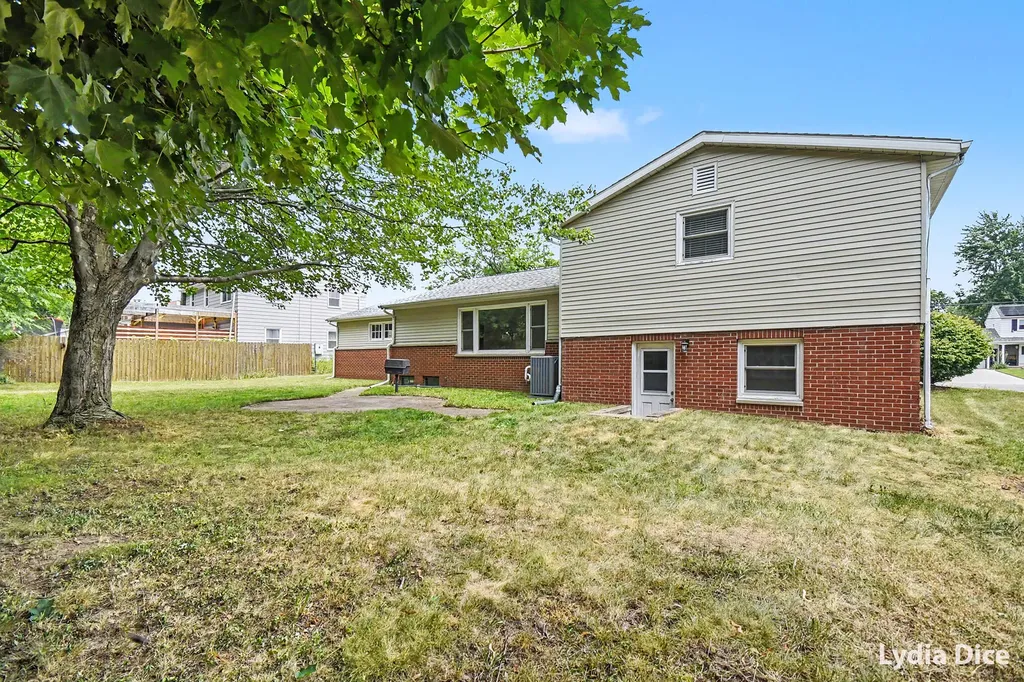 4151 Kentridge Drive SE Grand Rapids City MI 49508