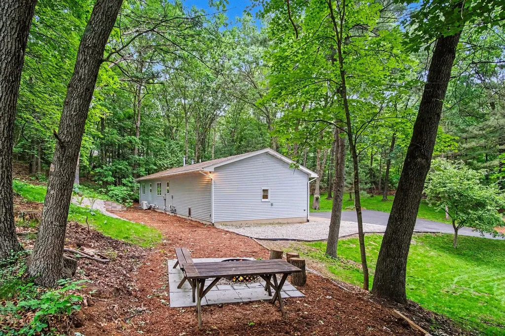 6069 Stout Creek Avenue NE Cannon Township MI 49306