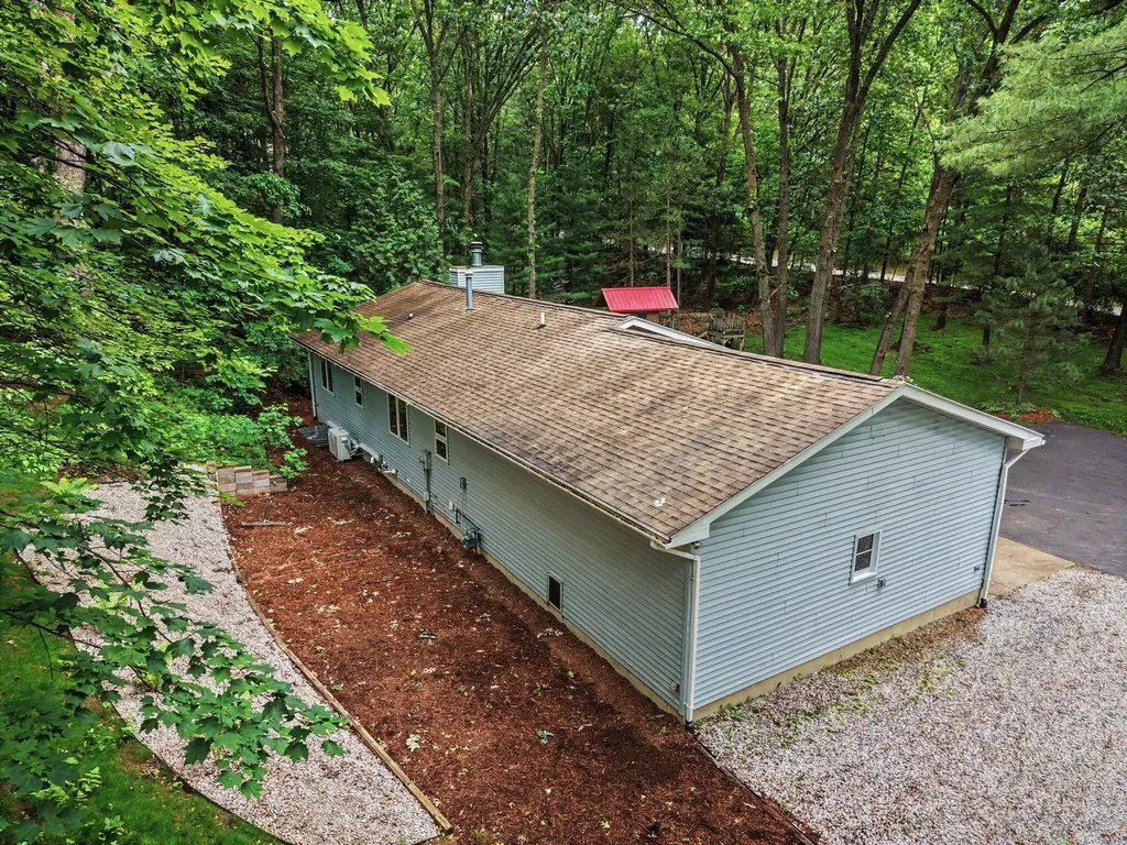 6069 Stout Creek Avenue NE Cannon Township MI 49306
