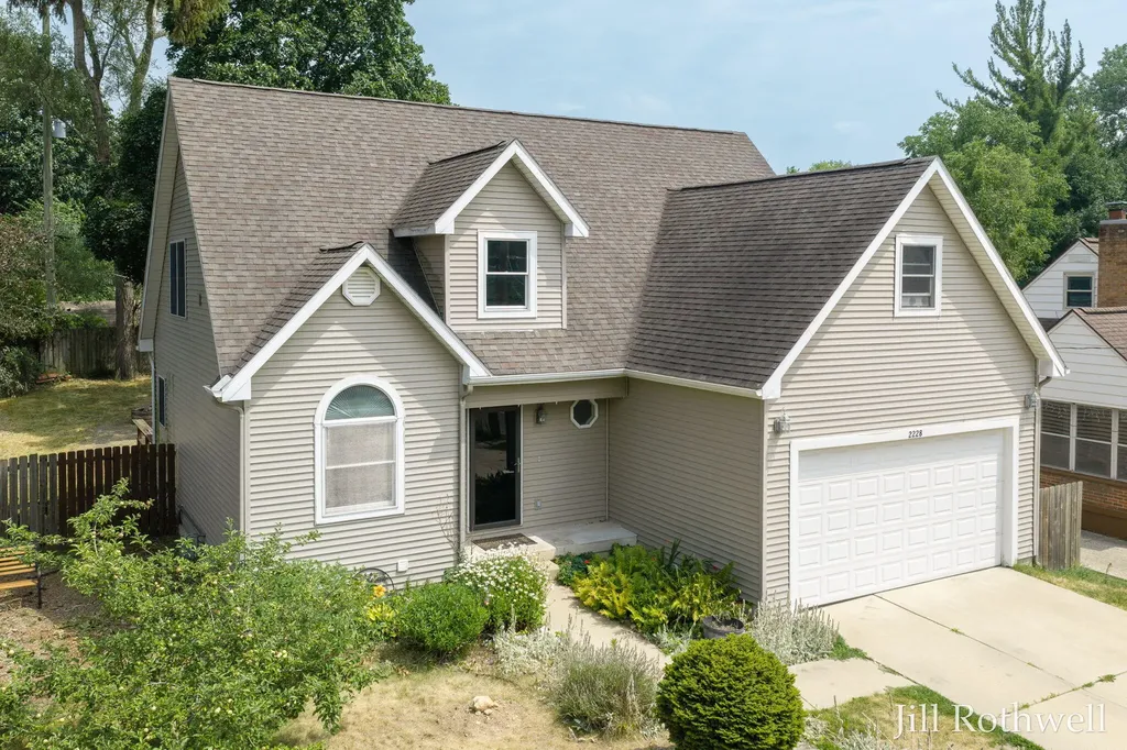 2228 Coit Avenue NE Grand Rapids City MI 49505