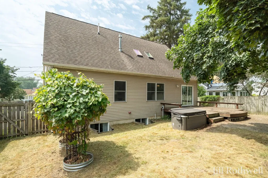 2228 Coit Avenue NE Grand Rapids City MI 49505