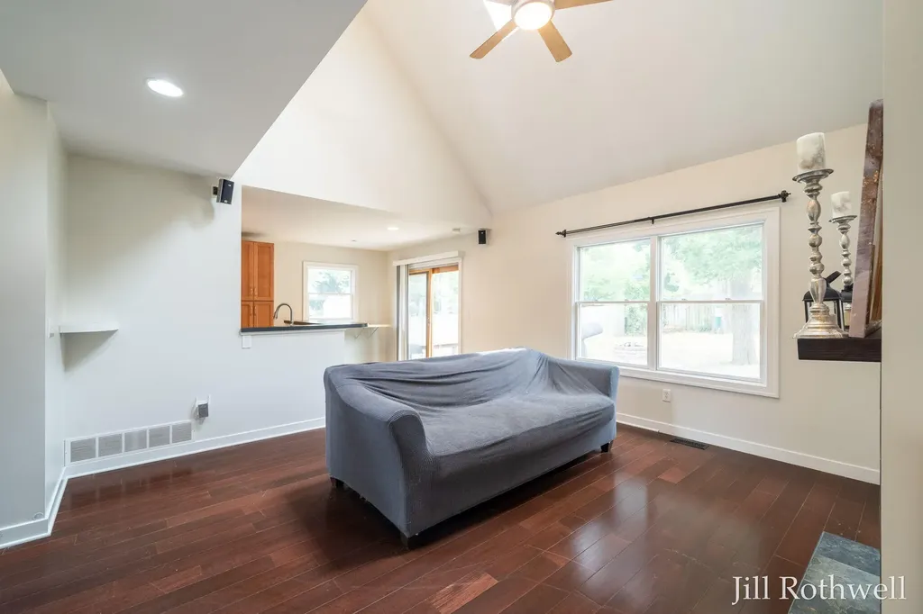 2228 Coit Avenue NE Grand Rapids City MI 49505