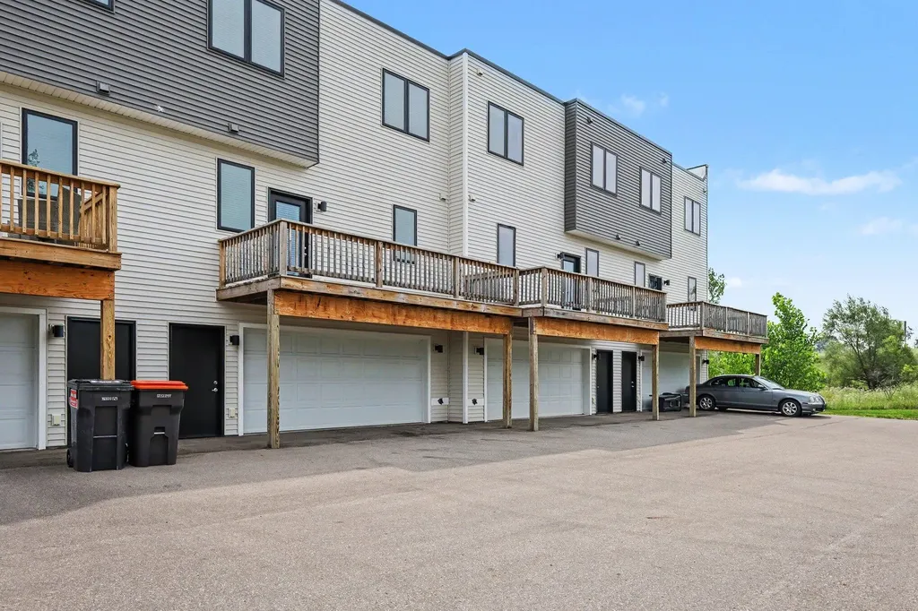 6031 Port View Drive SE Caledonia Township MI 49512
